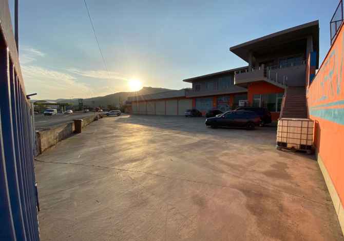 Ambiente Commerciale in Vendita a Elbasan - 600,000 Euro