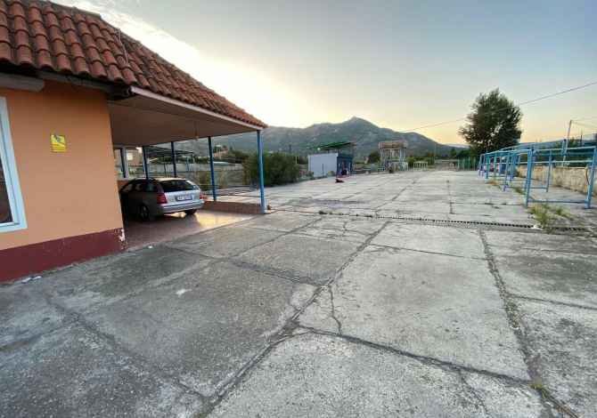 Ambiente Commerciale in Vendita a Elbasan - 150,000 Euro