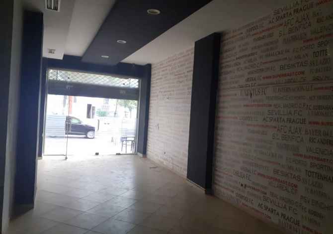 Ambiente Commerciale in Affitto a Tirana - 80,000 Leke