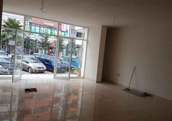 Ambiente Commerciale in Affitto 1+1 a Tirana - 30,000 Leke