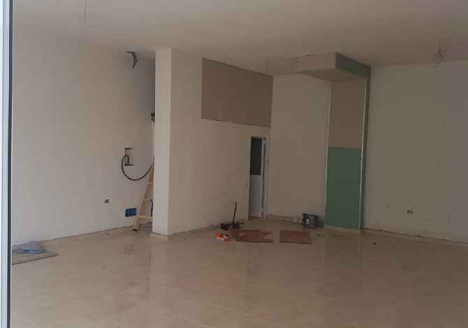 Ambiente Commerciale in Affitto 1+1 a Tirana - 30,000 Leke