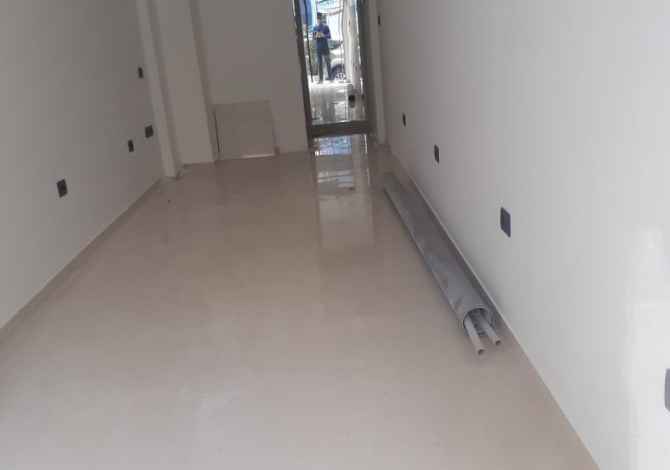 Ambiente Commerciale in Affitto 1+1 a Tirana - 500 Euro