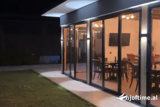 Ambiente Commerciale in Affitto 2+1 a Durazzo - 1,000 Euro