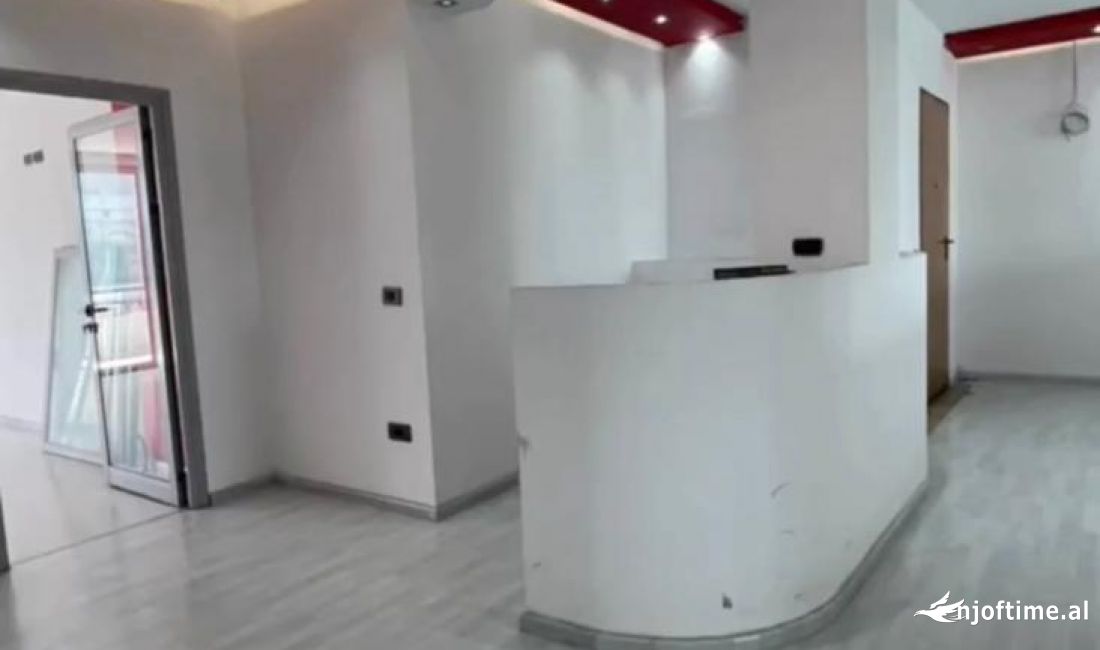 JEPET ME QERA AMBIENT BIZNESI 151m2