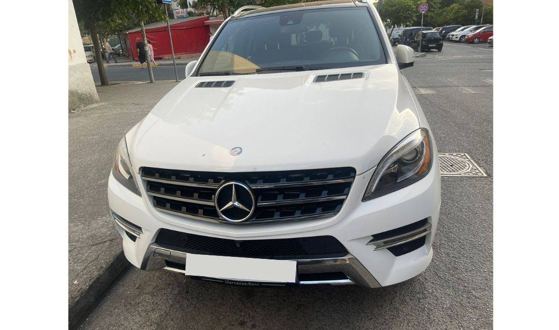 Jepet makine ML166 me qera ditore 80 euro Tirane