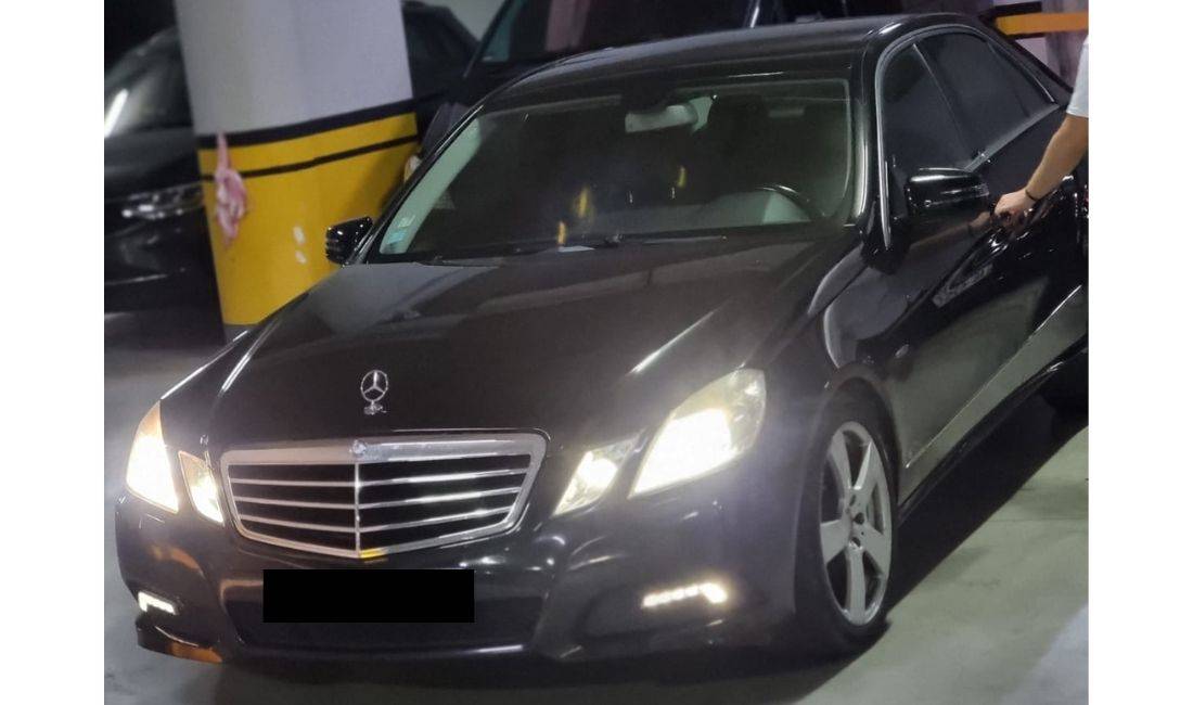 Jepet makine MERCEDES BENZ E-CLASS  me qera ditore 60 euro 