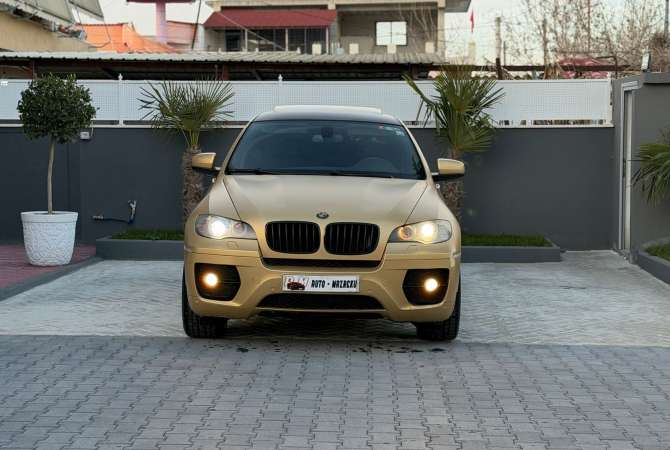 Auto in Vendita a Fier - 8,500 Euro