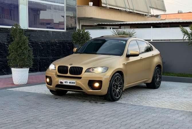 Auto in Vendita a Fier - 8,500 Euro