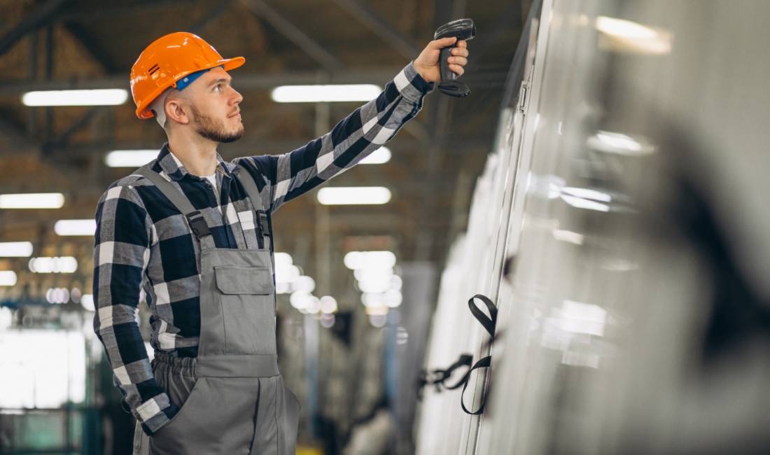 Njoftime Pune ne Tirane, Profesioni Ndihmes per Alumin , Fillestar/Pak eksperience, Pagesa 100,000  Leke.