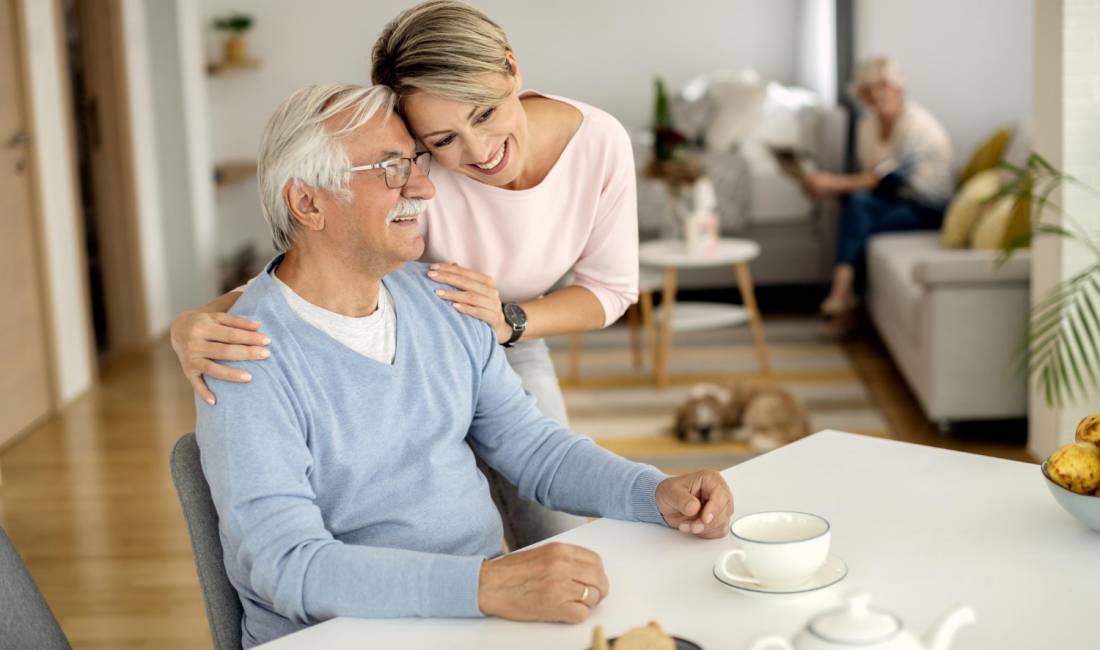 Njoftime Pune ne Himare, Profesioni Përkujdesje ndaj një çifti të moshuarish në Himarë , Pa Eksperience, Pagesa 1,000  Euro.