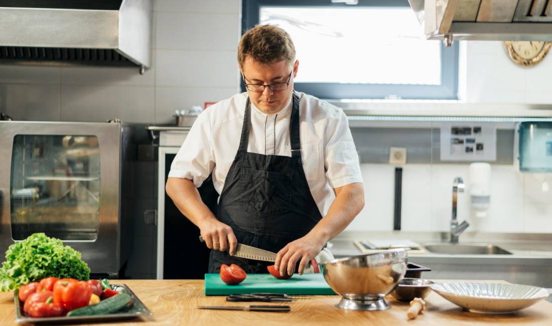 Njoftime Pune ne Himare, Profesioni Kuzhinier , Me eksperience, Pagesa Me Marreveshje.