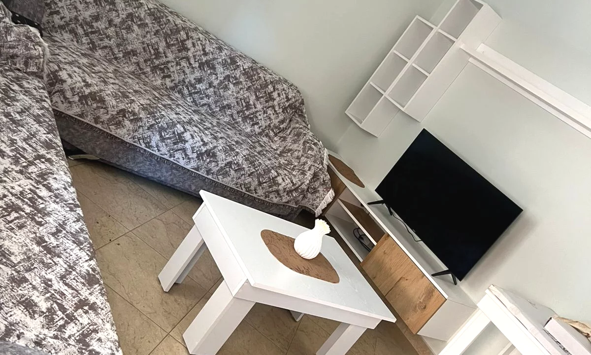 Shtepi me qera Apartament ne Tirane, 1+1, Mobilimi E mobiluar, Pagesa 33,000  Leke.