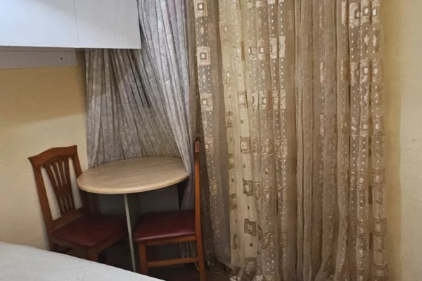 Shtepi me qera Apartament ne Tirane, Garsoniere, Mobilimi E mobiluar, Pagesa 30,000  Leke.