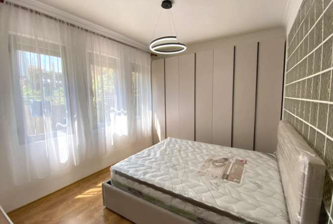 Shtepi ne shitje Apartament ne Tirane, 1+1, Mobilimi E mobiluar, Pagesa 11,500,000  Leke.