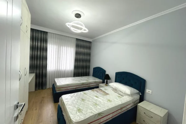 Shtepi me qera Apartament ne Tirane, 2+1, Mobilimi E mobiluar, Pagesa 97,000  Leke.