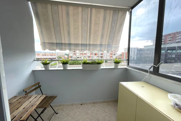 Shtepi me qera Apartament ne Tirane, 2+1, Mobilimi E mobiluar, Pagesa 97,000  Leke.