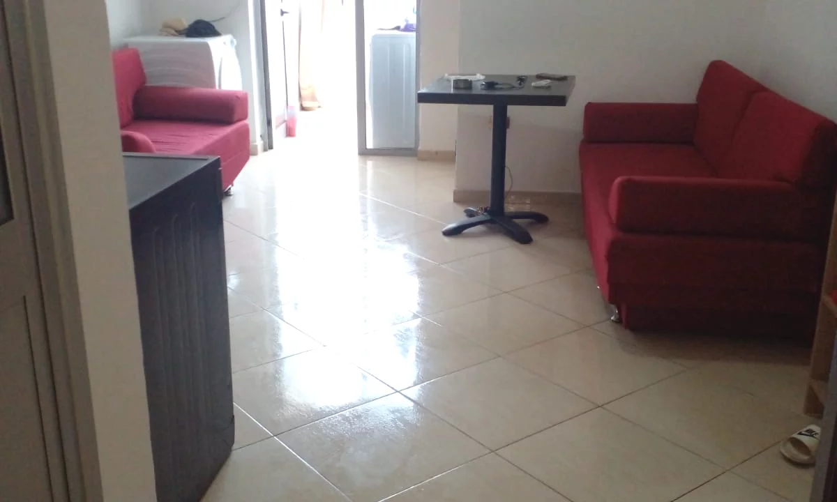 Shtepi me qera Apartament ne Tirane, 1+1, Mobilimi E mobiluar, Pagesa 30,000  Leke.