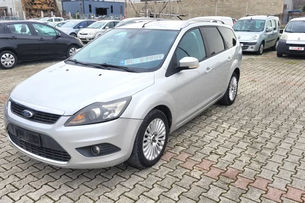Auto in Vendita a Tirana, Ford, 2010 Diesel,Kambio Manual Pagamento 3,200  Euro.