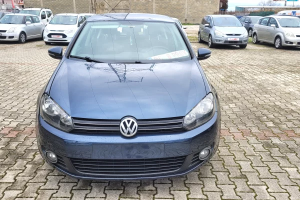 Auto in Vendita a Tirana, Volkswagen, 2011 Diesel,Kambio Manual Pagamento 4,500  Euro.