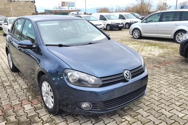 Auto in Vendita a Tirana, Volkswagen, 2011 Diesel,Kambio Manual Pagamento 4,500  Euro.