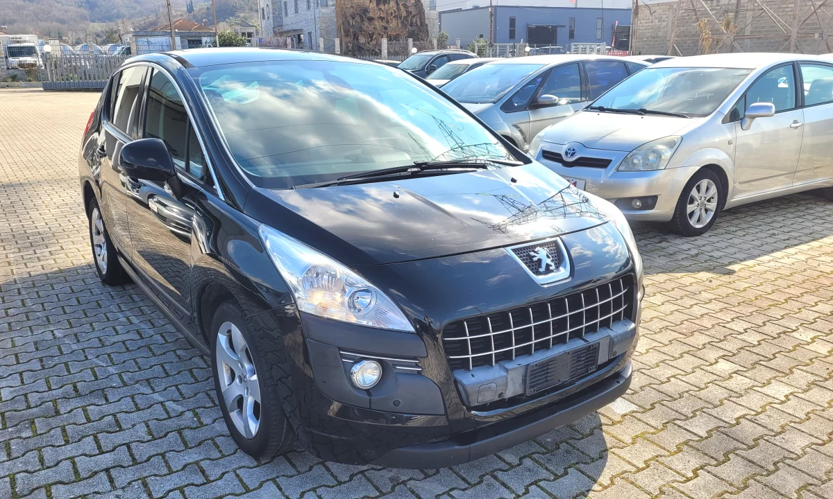 Makina ne shitje ne Tirane, Peugeot, 2013 Diesel,Kambio Automatik Pagesa 3,800  Euro.