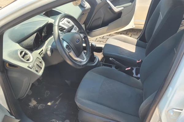 Cars for sale in Tirana, Peugeot, 2012 gasoline-gas,Kambio Automatik Payment 3,700  Euro.