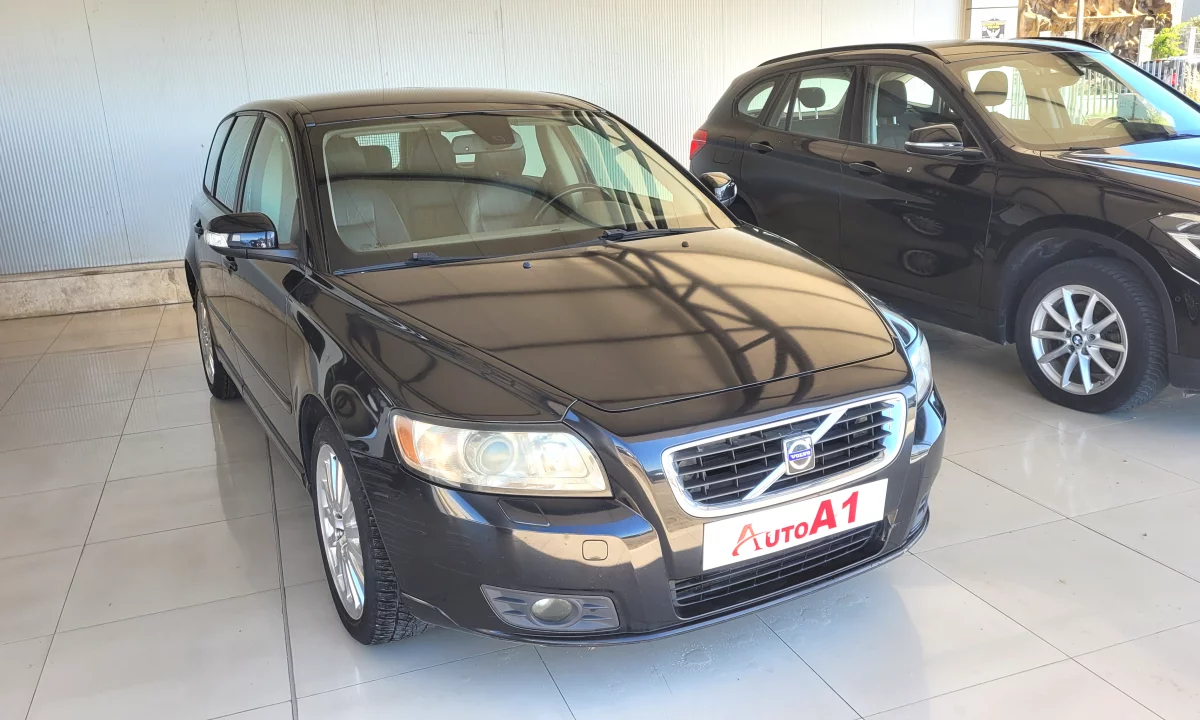 Makina ne shitje ne Tirane, Volvo, 2007 Diesel,Kambio Manual Pagesa 2,400  Euro.