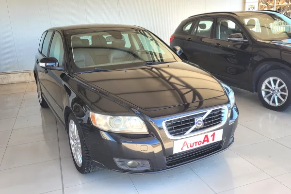 Makina ne shitje ne Tirane - 2,400 Euro