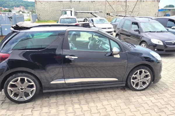 Cars for sale in Tirana, Citroen, 2012 Benzine,Kambio Manual Payment 2,600  Euro.
