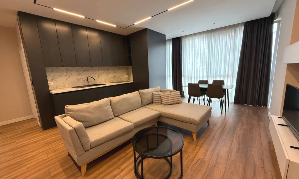 Shtepi me qera Apartament ne Tirane, 3+1, Mobilimi E mobiluar, Pagesa 900  Euro.