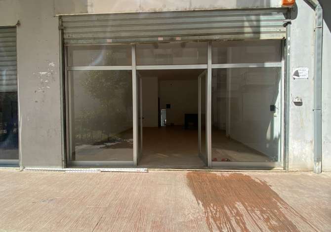 Jepet dyqan  me qera perball Bar Returnit  Vila L Astir