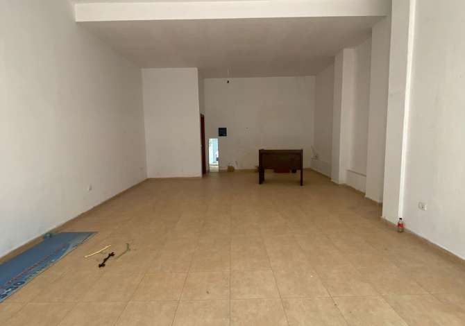 Ambient biznesi me qera 1+1 ne Tirane - 35,000 Leke