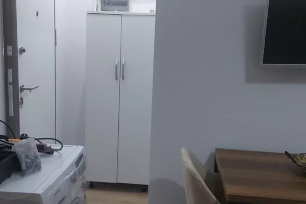 Shtepi me qera Apartament ne Tirane, Garsoniere, Mobilimi E mobiluar, Pagesa 28,000  Leke.