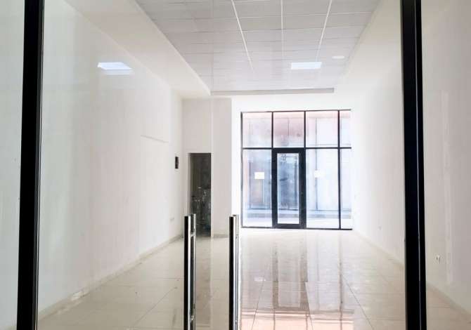 Ambient biznesi me qera 1+1 ne Tirane - 45,000 Leke