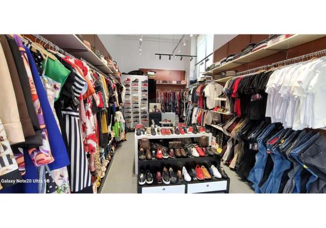 DYQAN PER QIRA TE MYSLYM SHYRI BUZE RRUGE!!