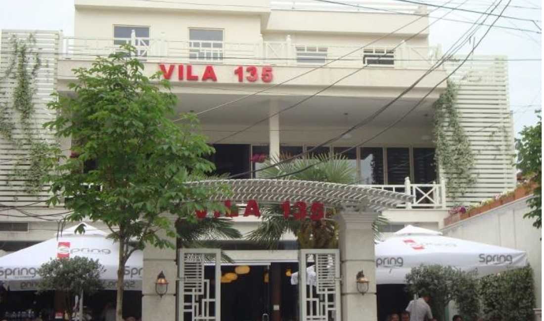 Njoftime Pune ne Tirane, Profesioni Kamarier/e dhe Sanitare , , Pagesa Me Marreveshje.