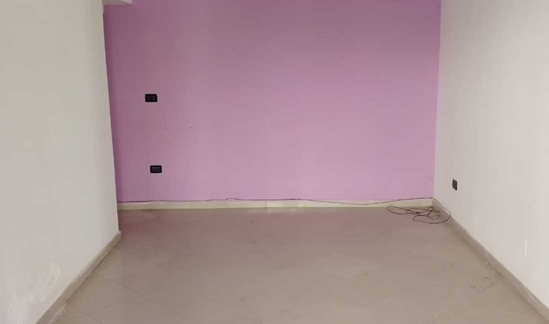 Ambiente Biznesi ne Shitje, Durres 