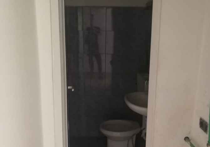 Ambiente Biznesi ne Shitje, Durres 