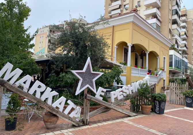 Njoftime Pune ne Tirane, Profesioni Kamarier/e  N/kamarier(e)  Kuzhinier , , Pagesa Me Marreveshje.