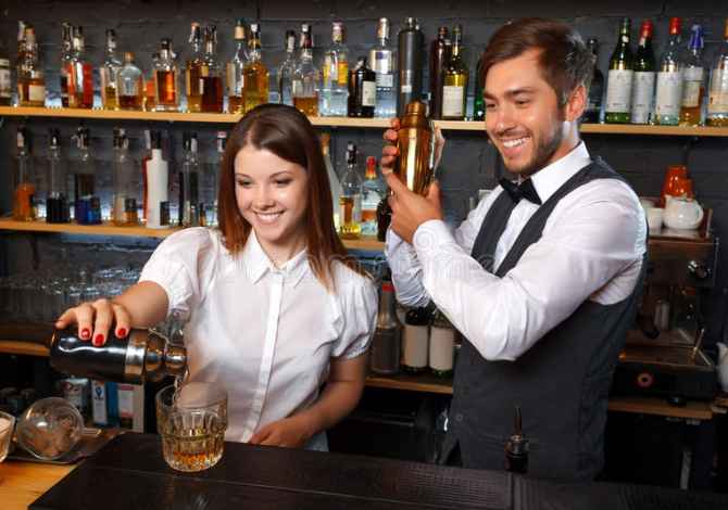 Njoftime Pune per Kamarier/e, Banakier/e, Sanitare ne Tirane