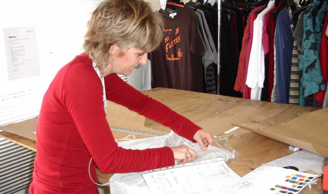 Njoftime Pune ne Tirane, Profesioni Rrobaqepese , , Pagesa Me Marreveshje.