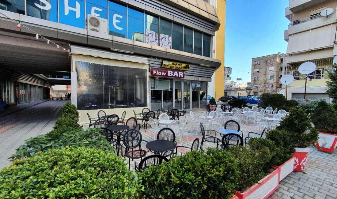 Shitet Lokali Ne Qender Te Vlores.