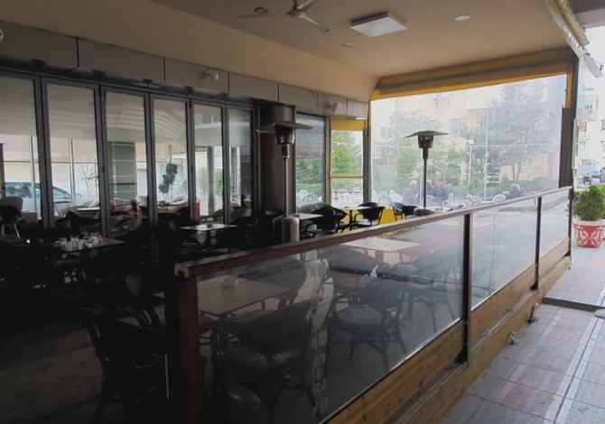 Shitet Lokali Ne Qender Te Vlores.