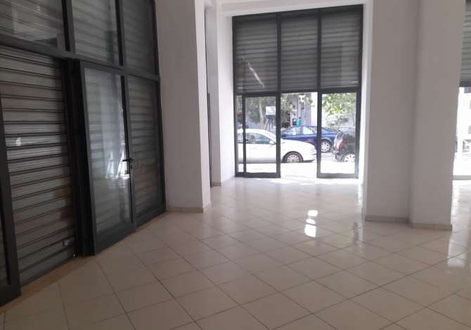 Ambient biznesi me qera 1+1 ne Tirane - 55,000 Leke