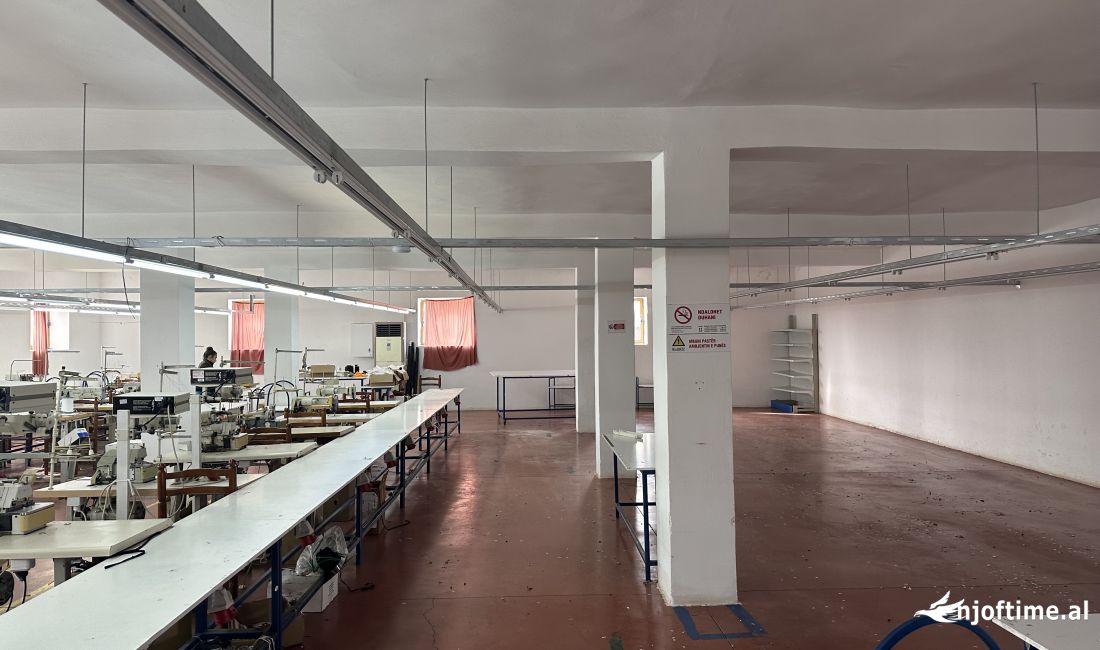 Fier, Shitet Godine Kapanoni Industrial 2-kate, Pran QTU