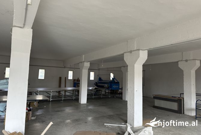 Fier, Shitet Godine Kapanoni Industrial 2-kate, Pran QTU