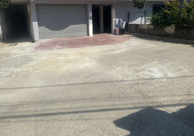 Ambient biznesi me qera 4+1 ne Tirane - 650 Euro