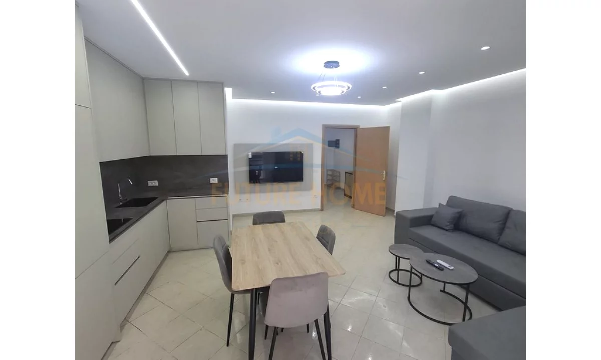 Shtepi me qera Apartament ne Tirane, 2+1, Mobilimi E mobiluar, Pagesa 58,000  Leke.