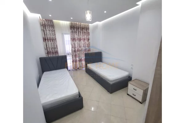 Shtepi me qera Apartament ne Tirane, 2+1, Mobilimi E mobiluar, Pagesa 58,000  Leke.