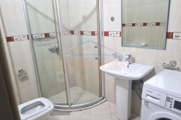 Shtepi me qera Apartament ne Tirane, 2+1, Mobilimi E mobiluar, Pagesa 49,000  Leke.